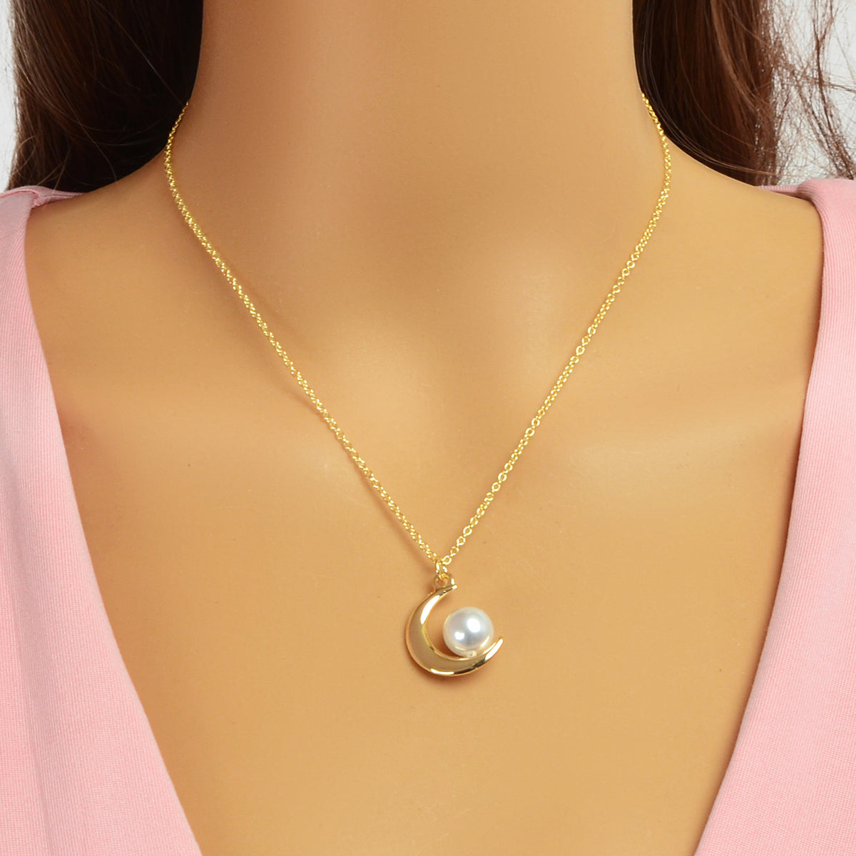 Elegant Imitation Pearl Decor Gold Chain Moon Pendant Necklace Dinner